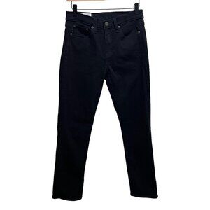 Gap Classic Straight Mid  Rise Size 28